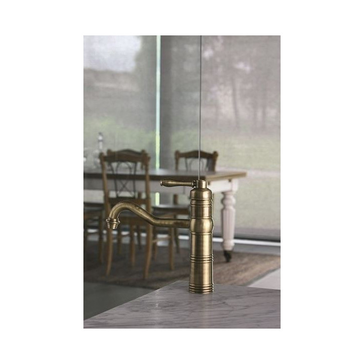 Chambord Clemence Antický bronz