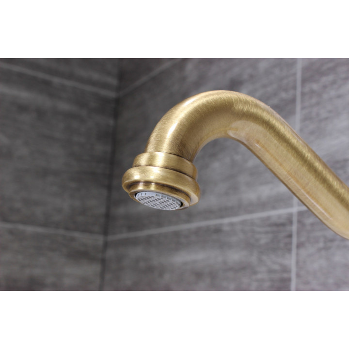 Chambord Clemence Antický bronz