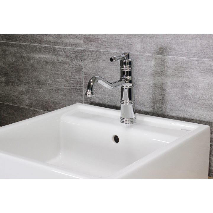 Chambord Clemence Antický bronz