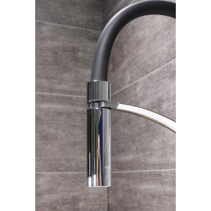 Eisl Carneo černá / lesklý chrom